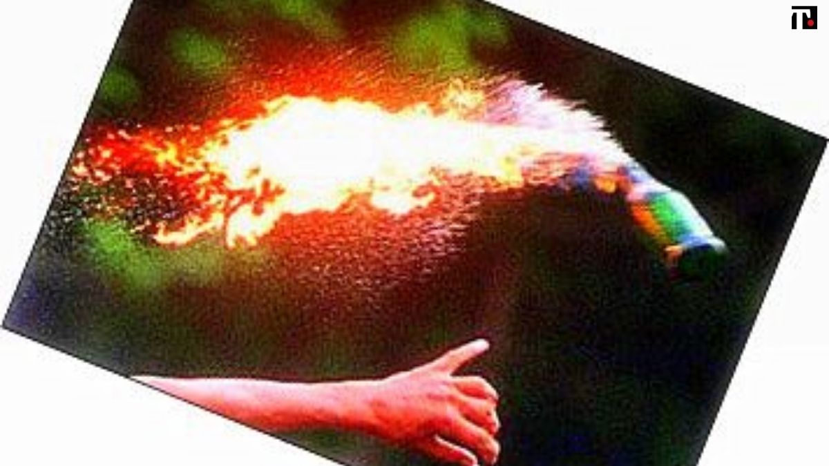 LA BOMBA MOLOTOV