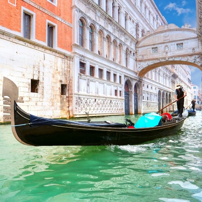 IL COLORE DELLE GONDOLE